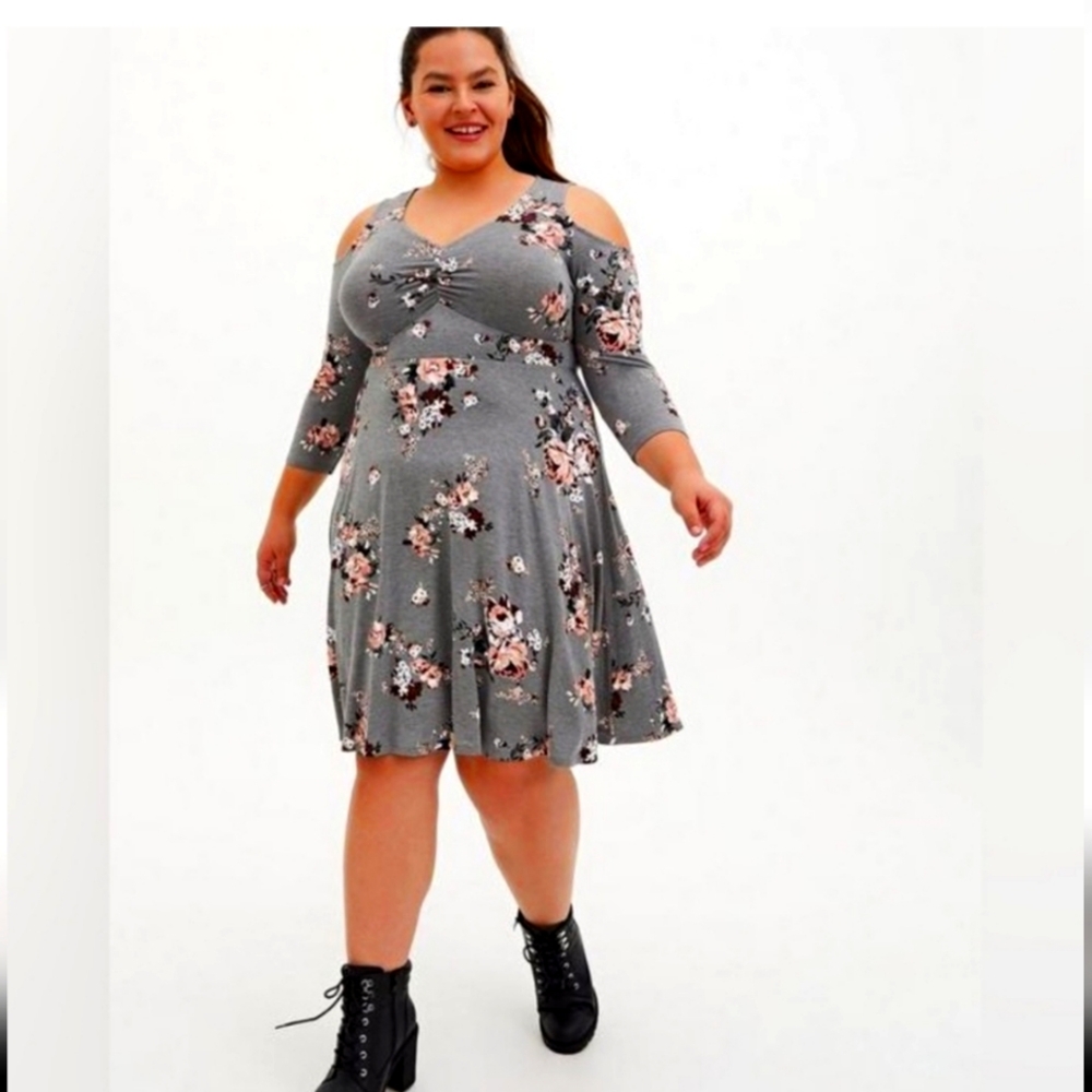 Torrid Grey Floral Jersey Skater Dress, Size 00